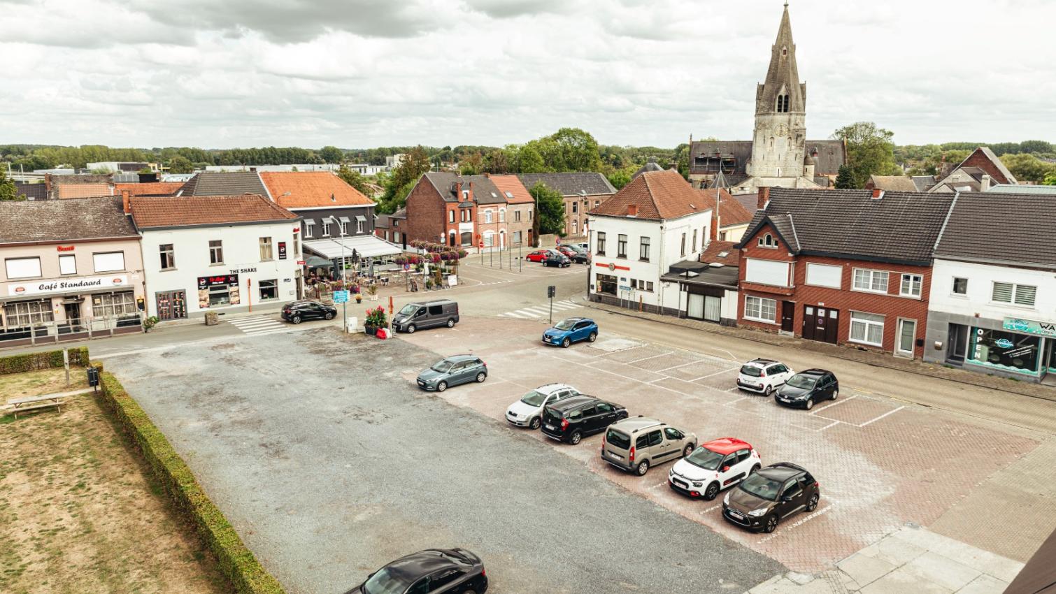 Bestuur overlegt met handelaren over projecten